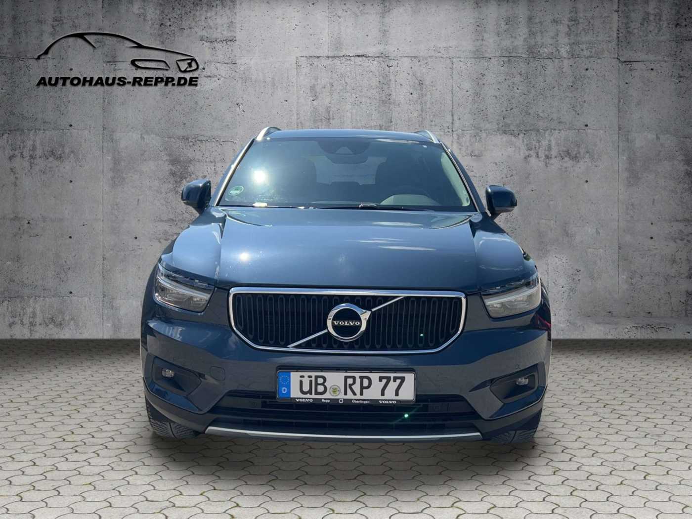 Volvo  T2 Momentum Pro 2WD / Xenium-Paket